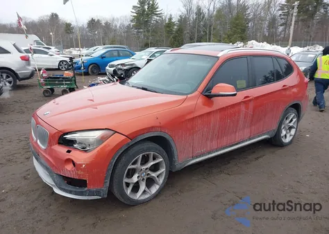 2015 BMW X1 xDrive28I z USA, uszkodzony, nr VIN WBAVL1C52FVY39697